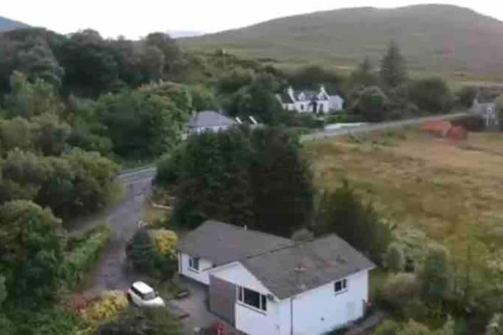 Dunmara: Self Catering Cottage On The Isle Of Skye Broadford  Exterior photo